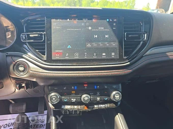 2025 Dodge Durango R/T – miniatura 7