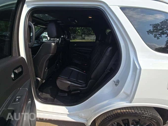 2025 Dodge Durango R/T – miniatura 10