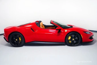 2025 Ferrari 296 GTS - miniatura 4