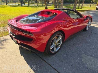 2025 Ferrari 296 GTS - miniatura 3