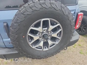 2025 Ford Bronco Badlands Advanced - miniatura 7