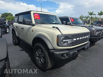 2025 Ford Bronco Badlands Advanced - miniatura 4