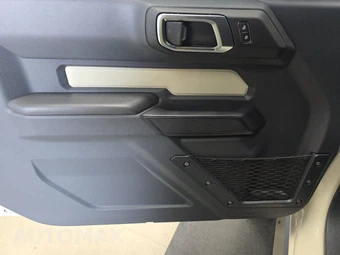 2025 Ford Bronco Base - miniatura 9