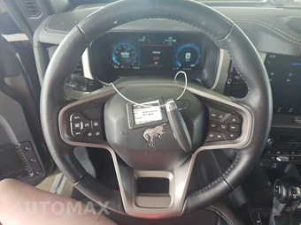 2025 Ford Bronco Outer Banks - miniatura 16