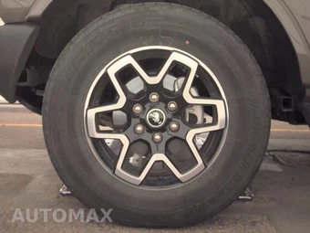 2025 Ford Bronco Outer Banks - miniatura 9
