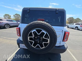 2025 Ford Bronco Outer Banks - miniatura 5