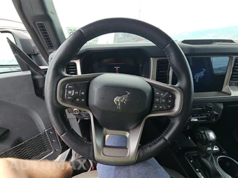 2025 Ford Bronco Outer Banks - miniatura 10