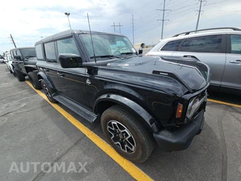 2025 Ford Bronco Outer Banks - miniatura 3