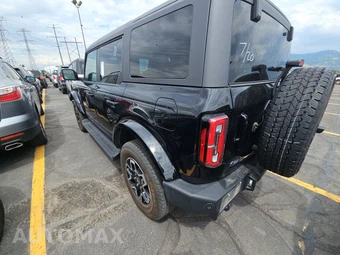 2025 Ford Bronco Outer Banks - miniatura 6