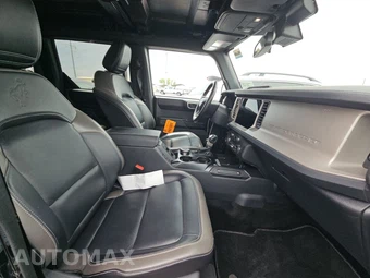 2025 Ford Bronco Outer Banks - miniatura 8