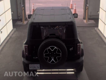 2025 Ford Bronco Outer Banks - miniatura 6