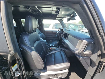 2025 Ford Bronco Outer Banks - miniatura 8