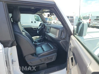 2025 Ford Bronco Outer Banks - miniatura 8