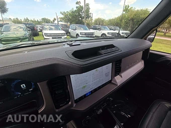 2025 Ford Bronco Outer Banks - miniatura 10