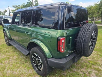 2025 Ford Bronco Outer Banks - miniatura 2