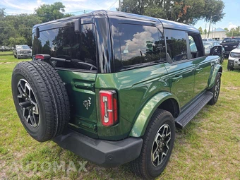 2025 Ford Bronco Outer Banks - miniatura 3