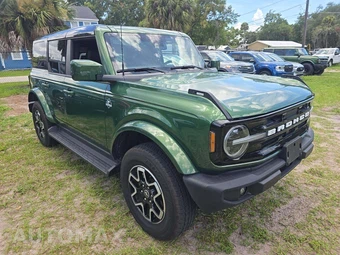 2025 Ford Bronco Outer Banks - miniatura 4