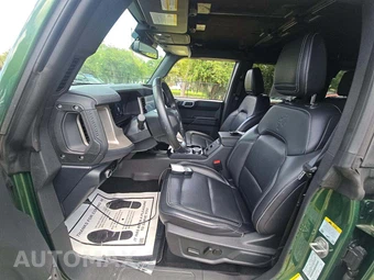 2025 Ford Bronco Outer Banks - miniatura 6