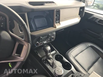 2025 Ford Bronco Outer Banks - miniatura 11