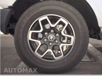 2025 Ford Bronco Outer Banks - miniatura 9