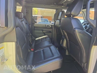 2025 Ford Bronco Outer Banks - miniatura 16