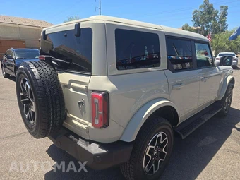 2025 Ford Bronco Outer Banks - miniatura 3