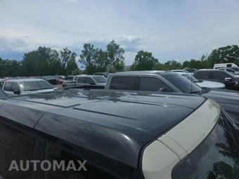 2025 Ford Bronco Outer Banks - miniatura 12