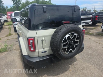 2025 Ford Bronco Outer Banks - miniatura 5