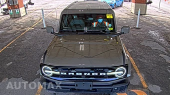 2025 Ford Bronco Outer Banks - miniatura 2