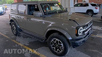 2025 Ford Bronco Outer Banks - miniatura 3