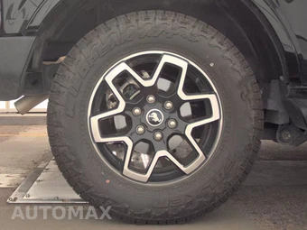 2025 Ford Bronco Outer Banks - miniatura 11