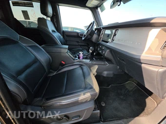 2025 Ford Bronco Outer Banks - miniatura 14