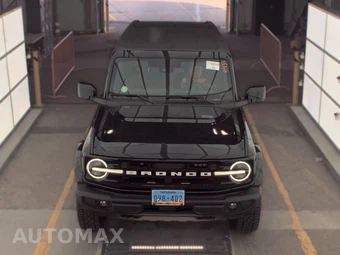 2025 Ford Bronco Outer Banks - miniatura 2