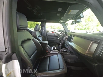 2025 Ford Bronco Outer Banks - miniatura 8