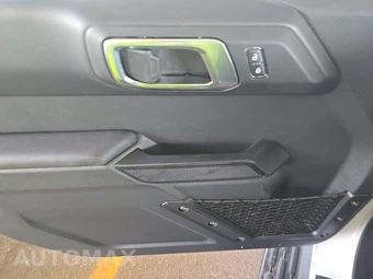 2025 Ford Bronco Outer Banks - miniatura 9