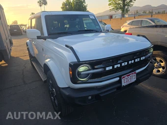 2025 Ford Bronco Outer Banks - miniatura 3