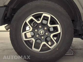 2025 Ford Bronco Outer Banks - miniatura 11