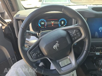2025 Ford Bronco Outer Banks - miniatura 10