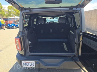 2025 Ford Bronco Outer Banks - miniatura 17