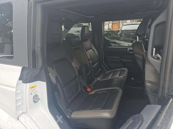 2025 Ford Bronco Outer Banks - miniatura 16