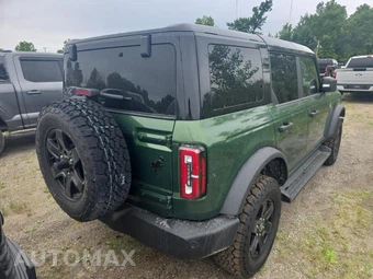 2025 Ford Bronco Outer Banks - miniatura 4