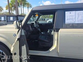 2025 Ford Bronco Outer Banks - miniatura 6