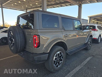 2025 Ford Bronco Outer Banks - miniatura 4