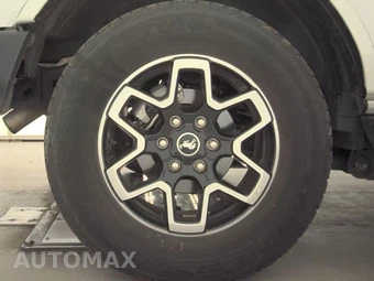 2025 Ford Bronco Outer Banks - miniatura 11