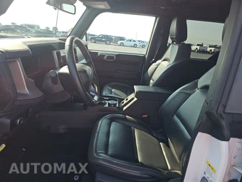 2025 Ford Bronco Outer Banks - miniatura 13