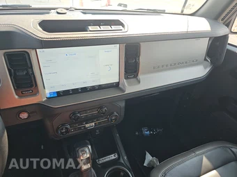 2025 Ford Bronco Outer Banks - miniatura 17