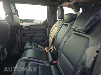 2025 Ford Bronco Outer Banks - miniatura 19