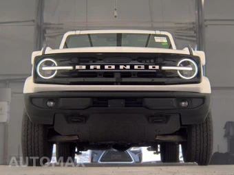 2025 Ford Bronco Outer Banks - miniatura 3