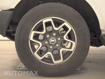 2025 Ford Bronco Outer Banks - miniatura 9