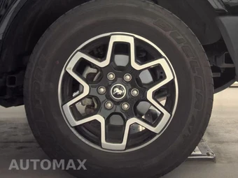 2025 Ford Bronco Outer Banks - miniatura 10